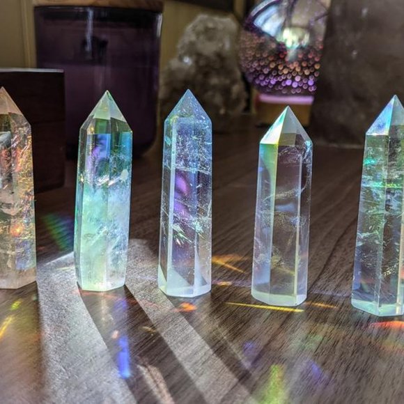Angel Aura Clear Quartz Point - Picture 2 of 2